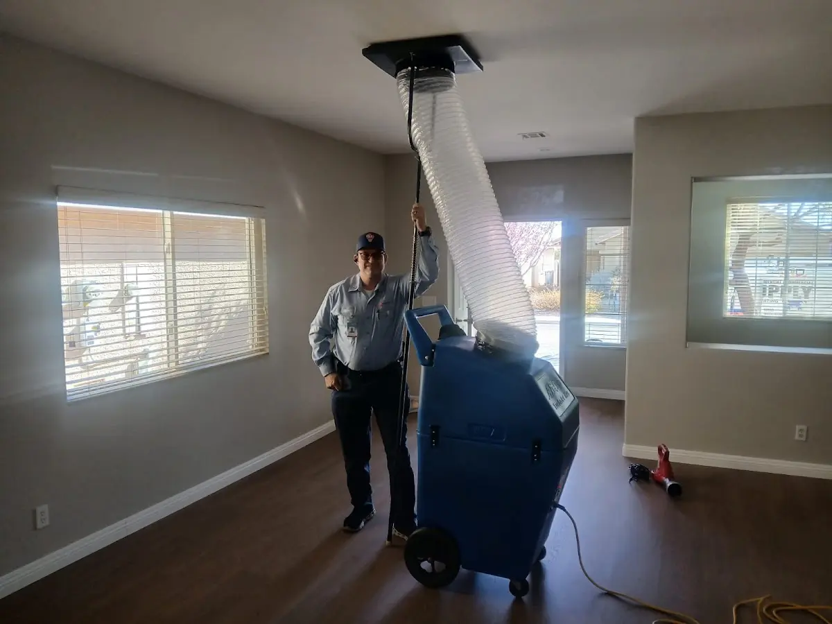 Professional Emergency HVAC Repair work inside a Farmington home